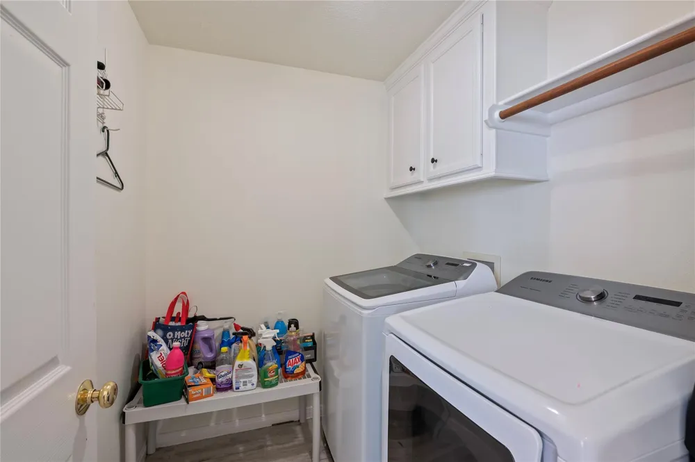 2060 Glencove Drive Seabrook, TX 77586