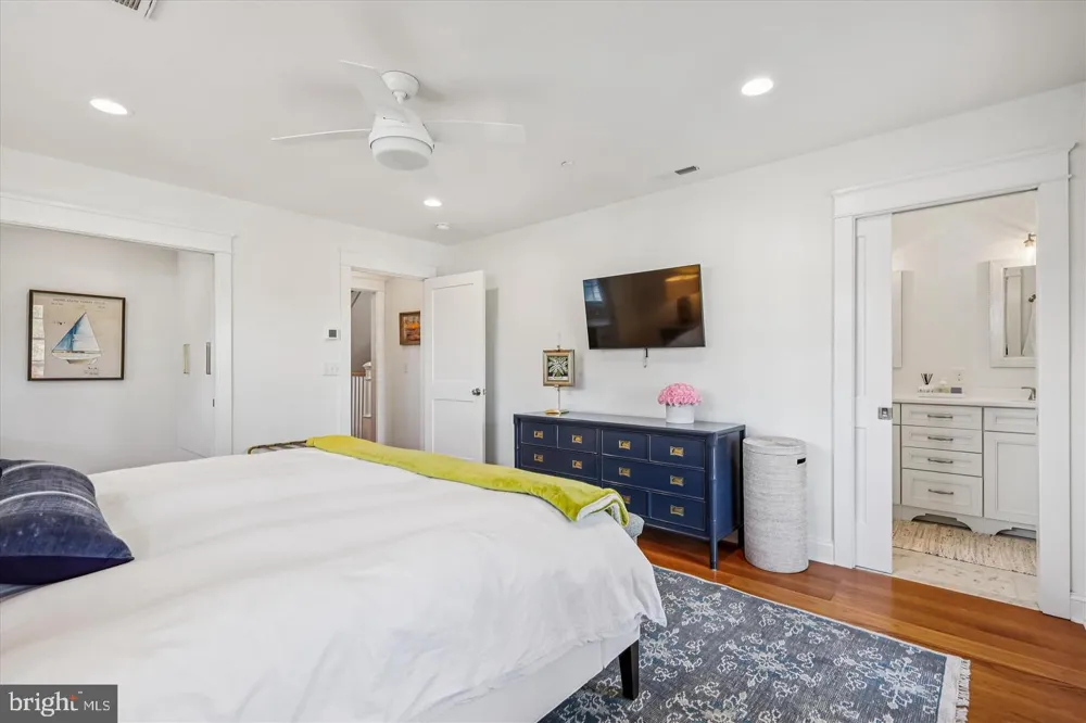 215 CHEW Saint Michaels, MD 21663