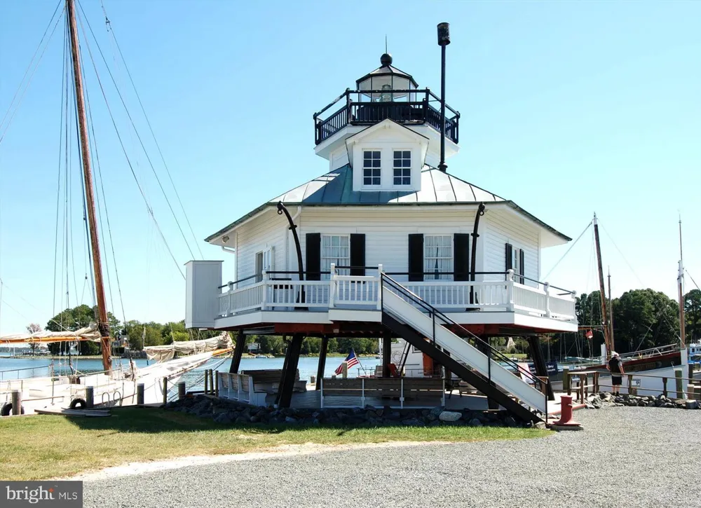 215 CHEW Saint Michaels, MD 21663
