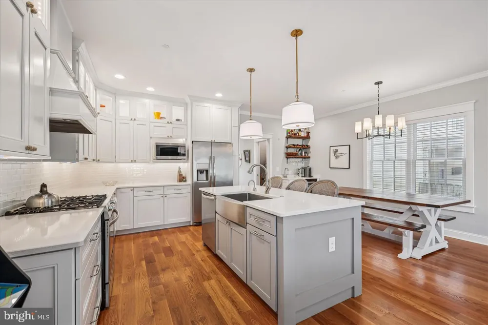215 CHEW Saint Michaels, MD 21663