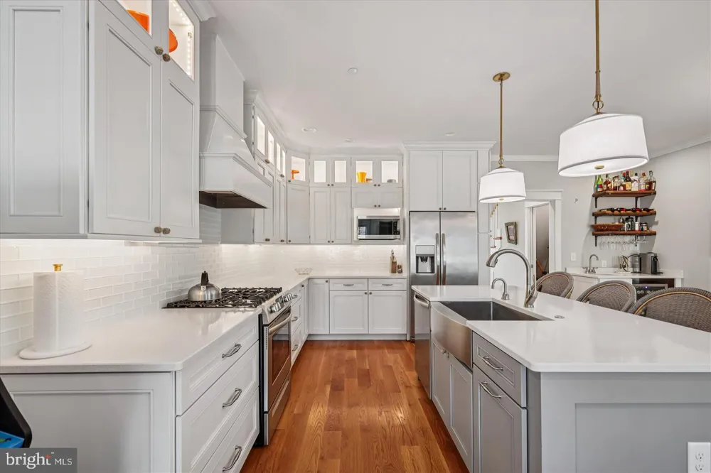 215 CHEW Saint Michaels, MD 21663