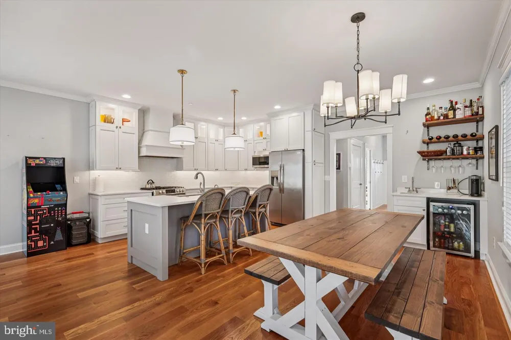 215 CHEW Saint Michaels, MD 21663
