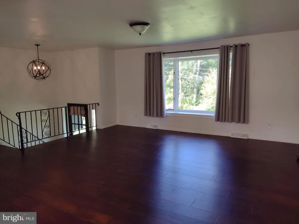 64 BOGLE DRIVE New Hope, PA 18938