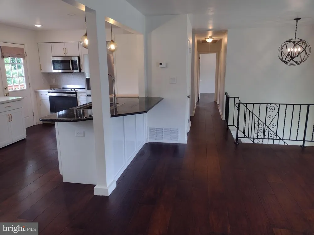 64 BOGLE DRIVE New Hope, PA 18938