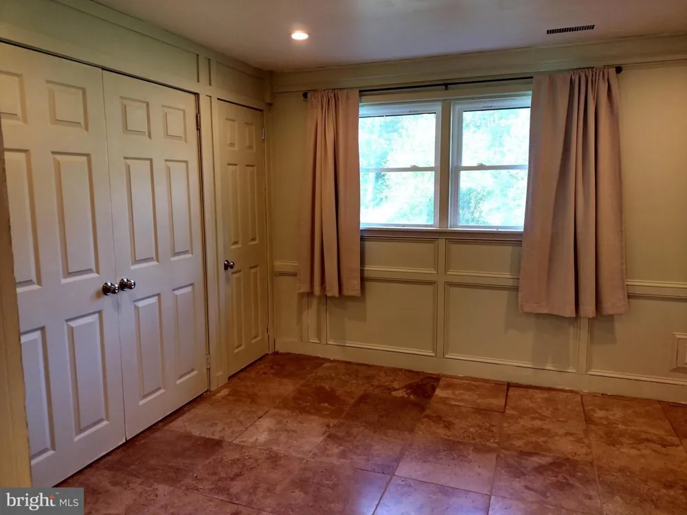 64 BOGLE DRIVE New Hope, PA 18938