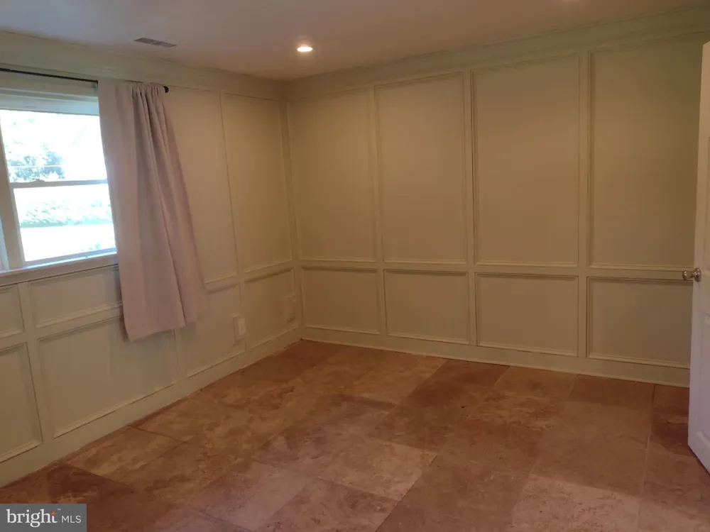 64 BOGLE DRIVE New Hope, PA 18938