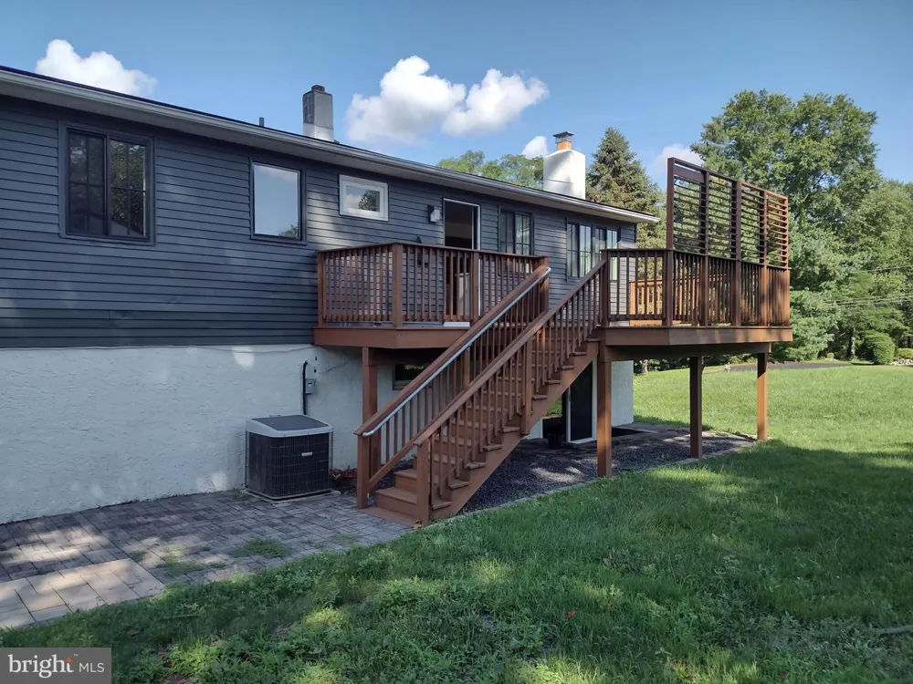 64 BOGLE DRIVE New Hope, PA 18938