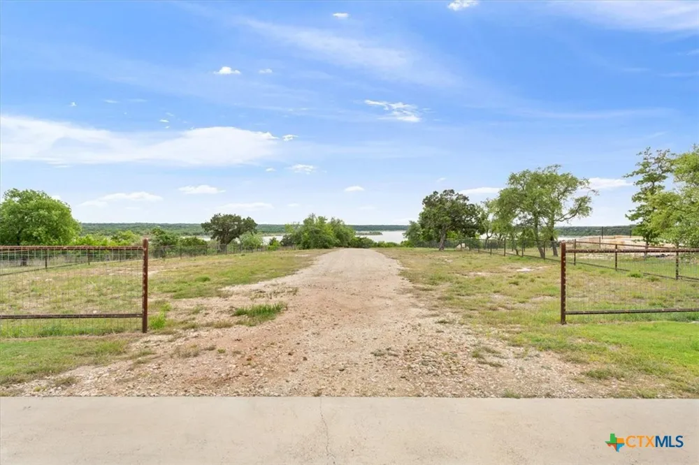 10126 Blanco Springs Road Temple, TX 76557