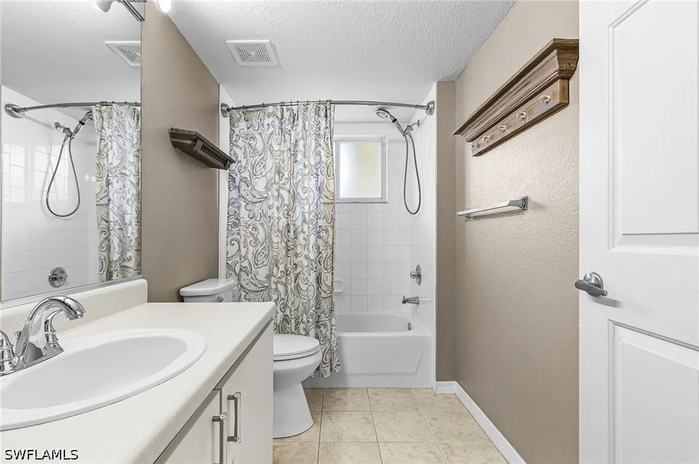 Key Royal Circle #1022 Naples, FL 34119