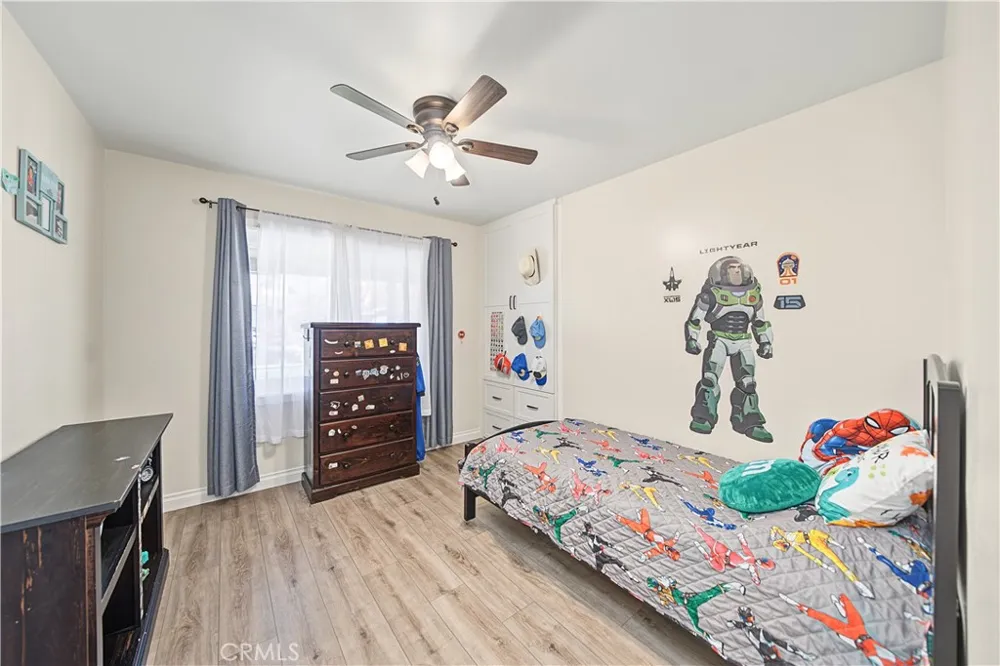 2020 Laguna La Habra, CA 90631