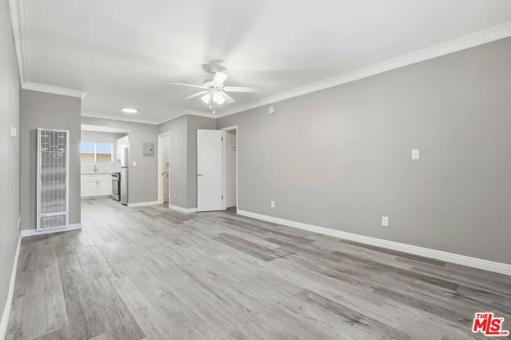 1818 Kingsley Drive #17 Los Angeles, CA 90027