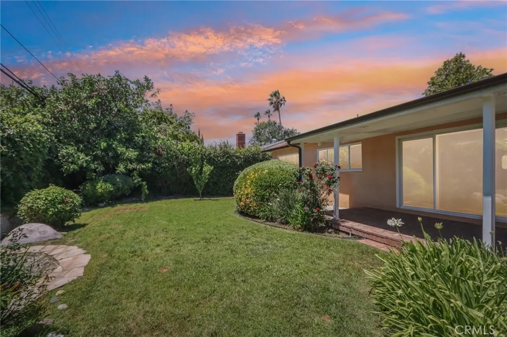 17956 Tribune Place Granada Hills, CA 91344
