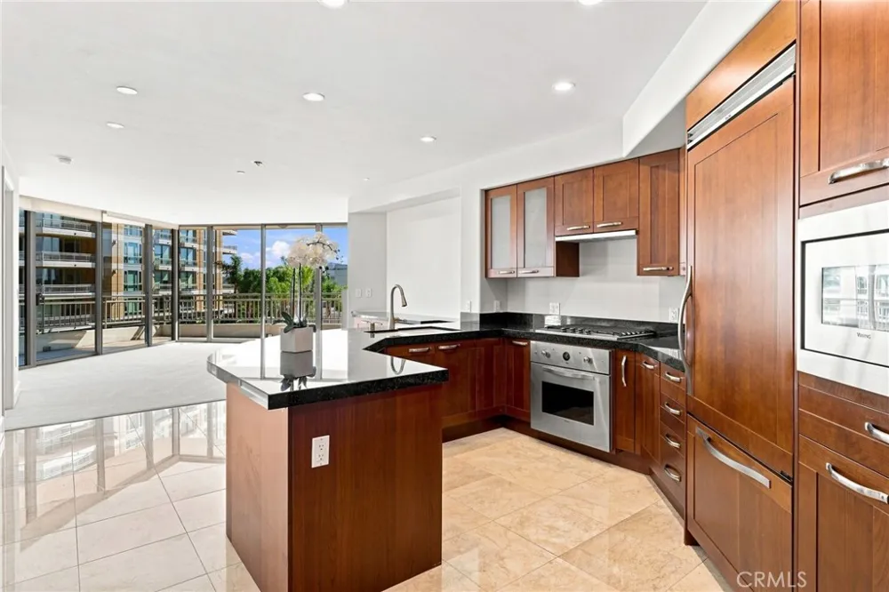 5066 Scholarship Irvine, CA 92612