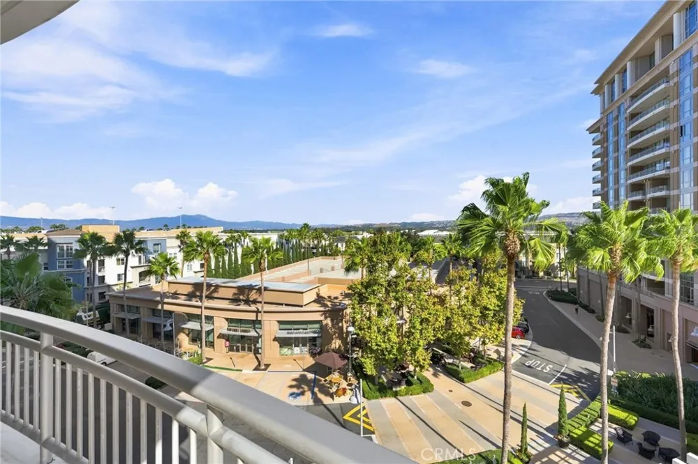 5066 Scholarship Irvine, CA 92612