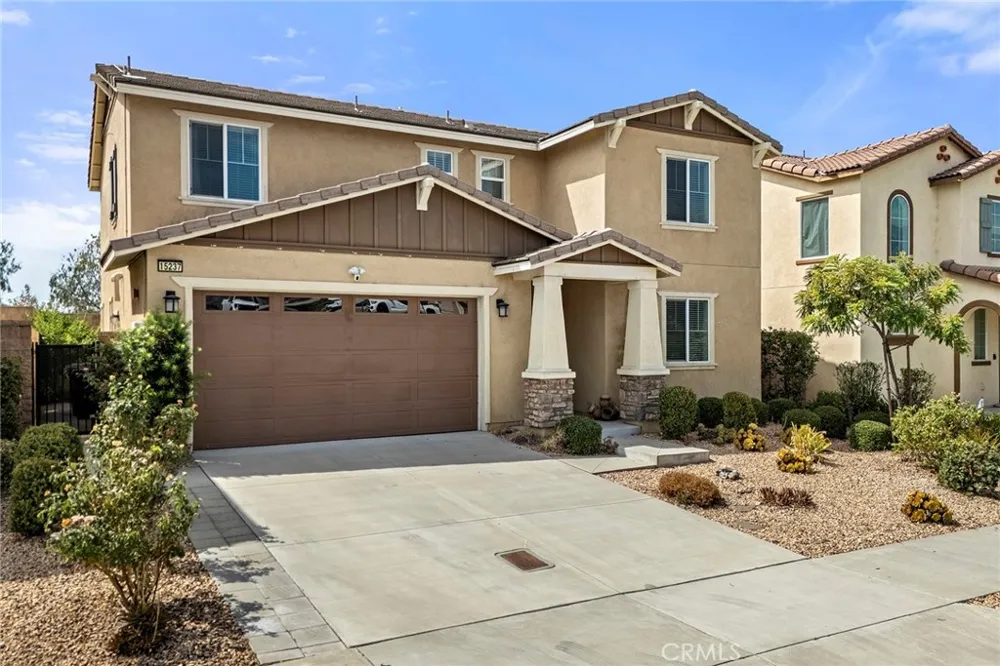 15237 Brookstone Fontana, CA 92336