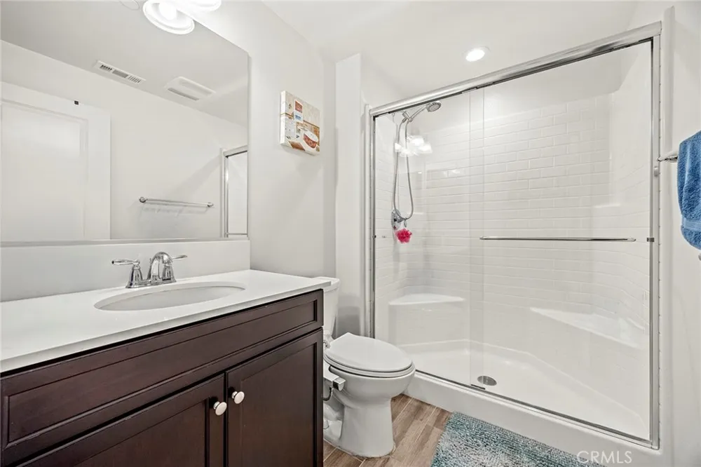 15237 Brookstone Fontana, CA 92336