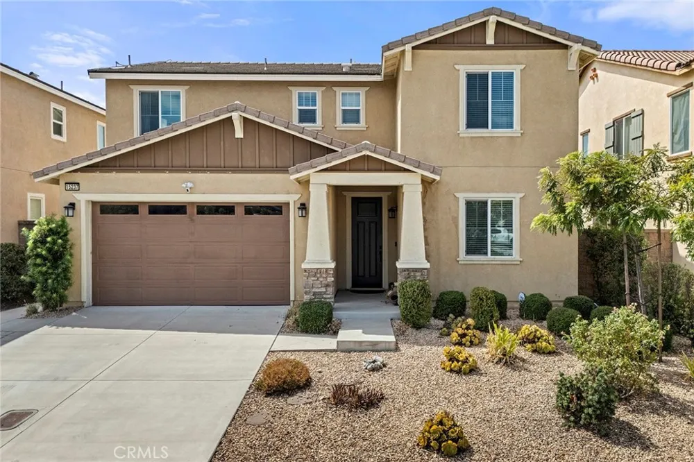 15237 Brookstone Fontana, CA 92336