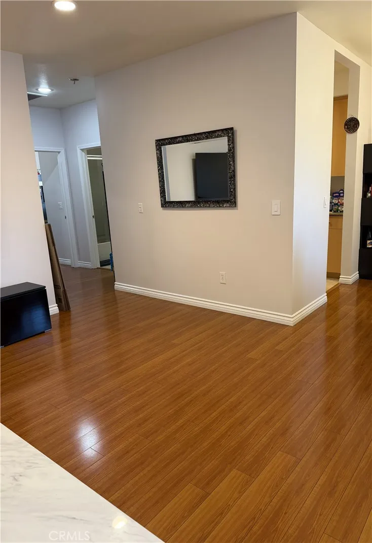 1050 Kingsley #c Hollywood, CA 90029