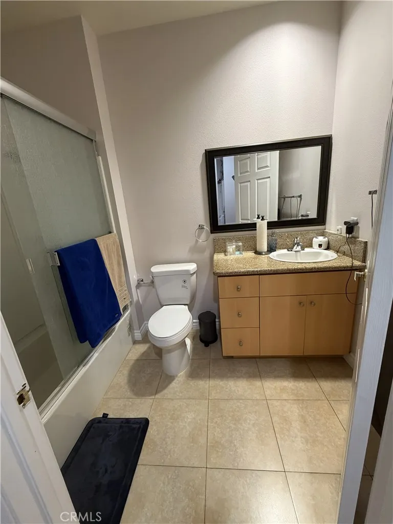 1050 Kingsley #c Hollywood, CA 90029
