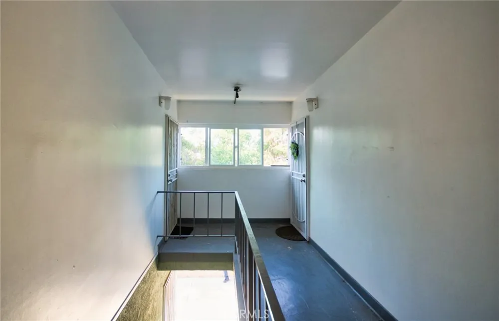 5174 Linden Long Beach, CA 90805