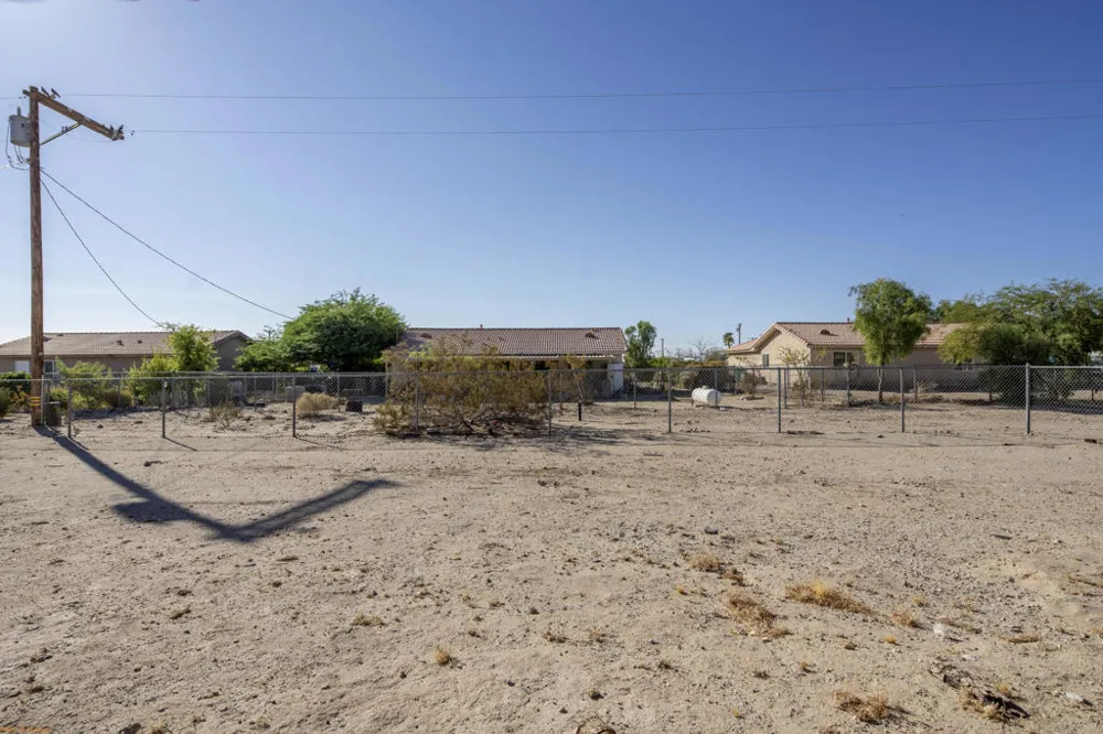 1289 Avalon Avenue Thermal, CA 92274