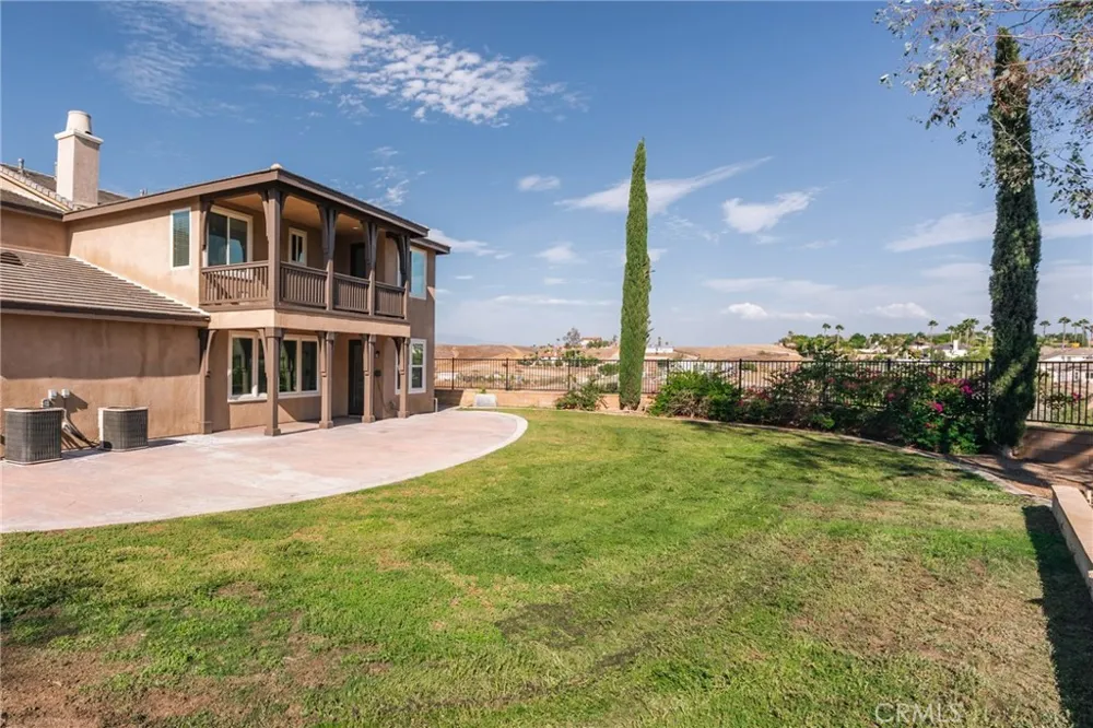 16991 Hidden Trails Riverside, CA 92503