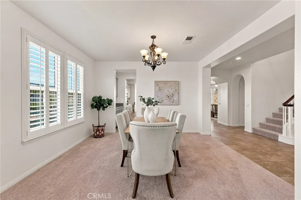 16991 Hidden Trails Riverside, CA 92503