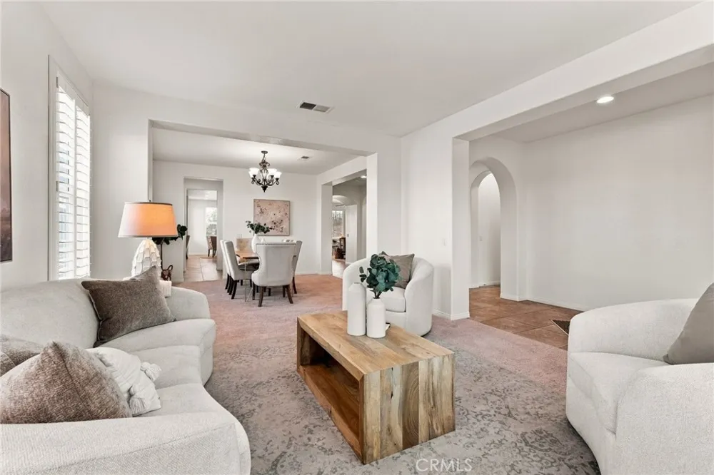 16991 Hidden Trails Riverside, CA 92503