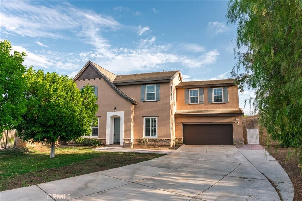 16991 Hidden Trails Riverside, CA 92503