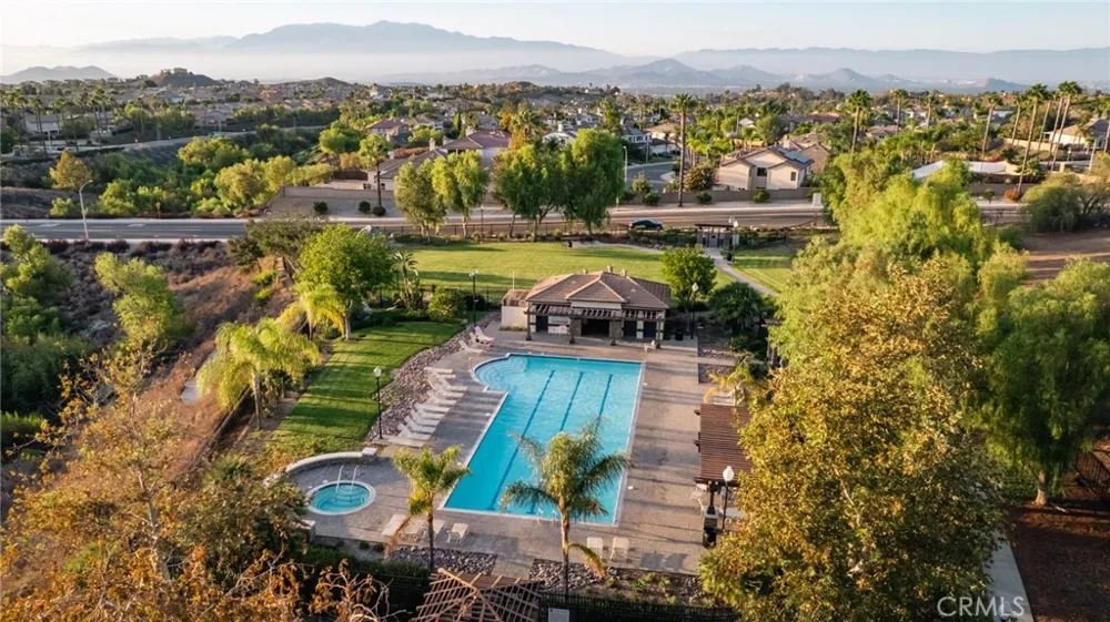 16991 Hidden Trails Riverside, CA 92503
