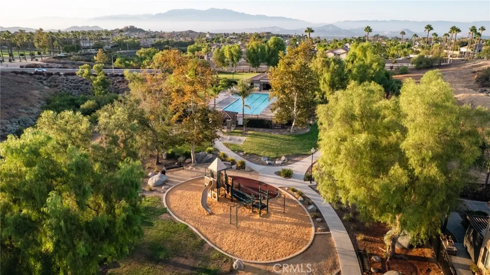 16991 Hidden Trails Riverside, CA 92503