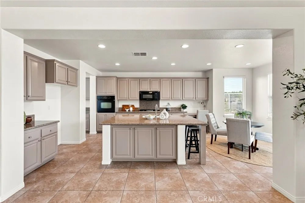 16991 Hidden Trails Riverside, CA 92503