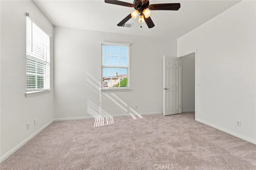 16991 Hidden Trails Riverside, CA 92503