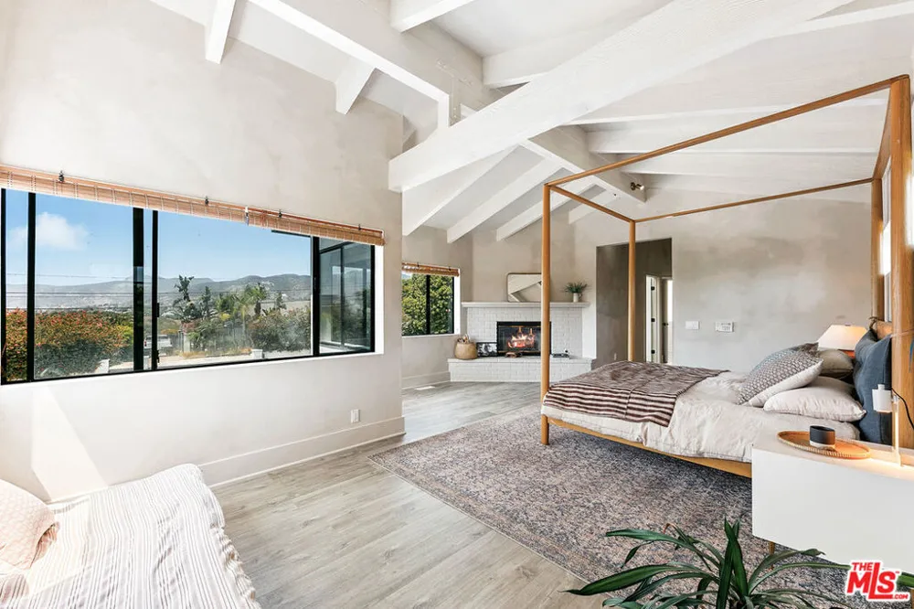 29328 Heathercliff Road Malibu, CA 90265