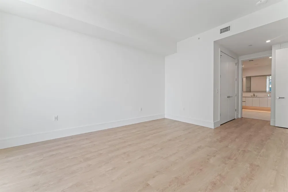 220 Lake Shore Drive #1219 Lake Park, FL 33403