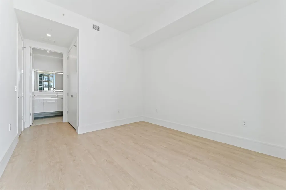 220 Lake Shore Drive #1219 Lake Park, FL 33403