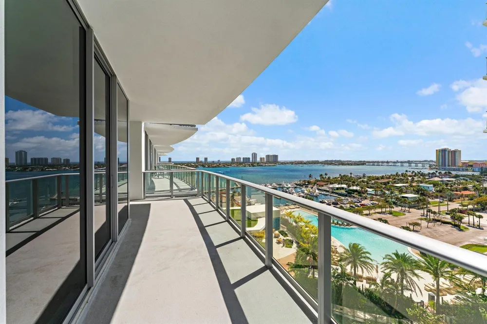 220 Lake Shore Drive #1219 Lake Park, FL 33403