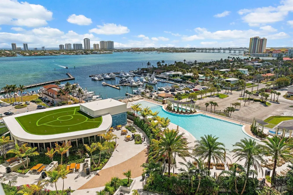 220 Lake Shore Drive #1219 Lake Park, FL 33403