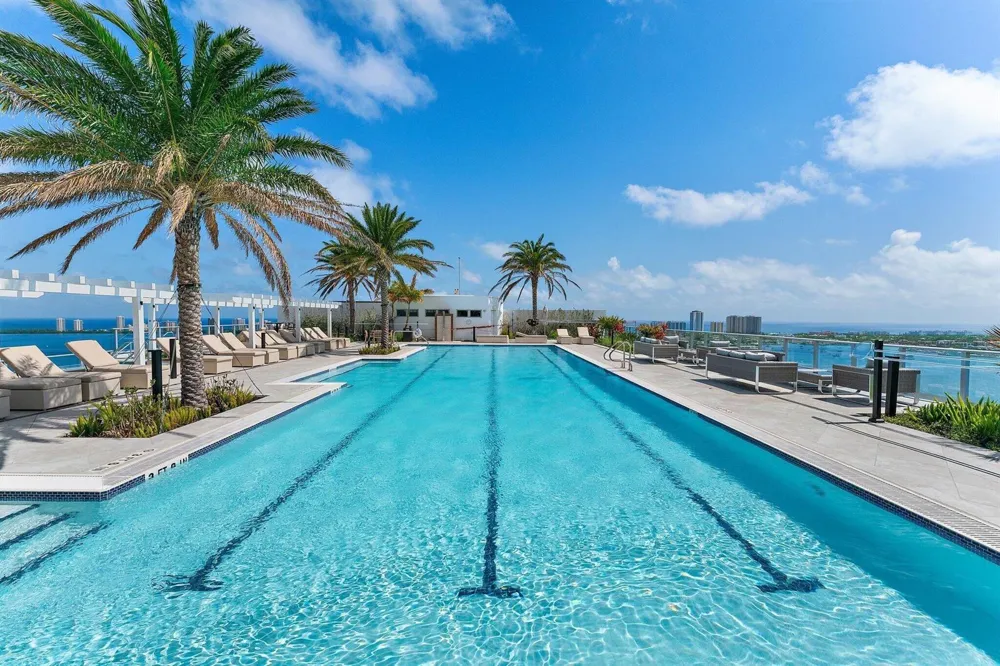 220 Lake Shore Drive #1219 Lake Park, FL 33403