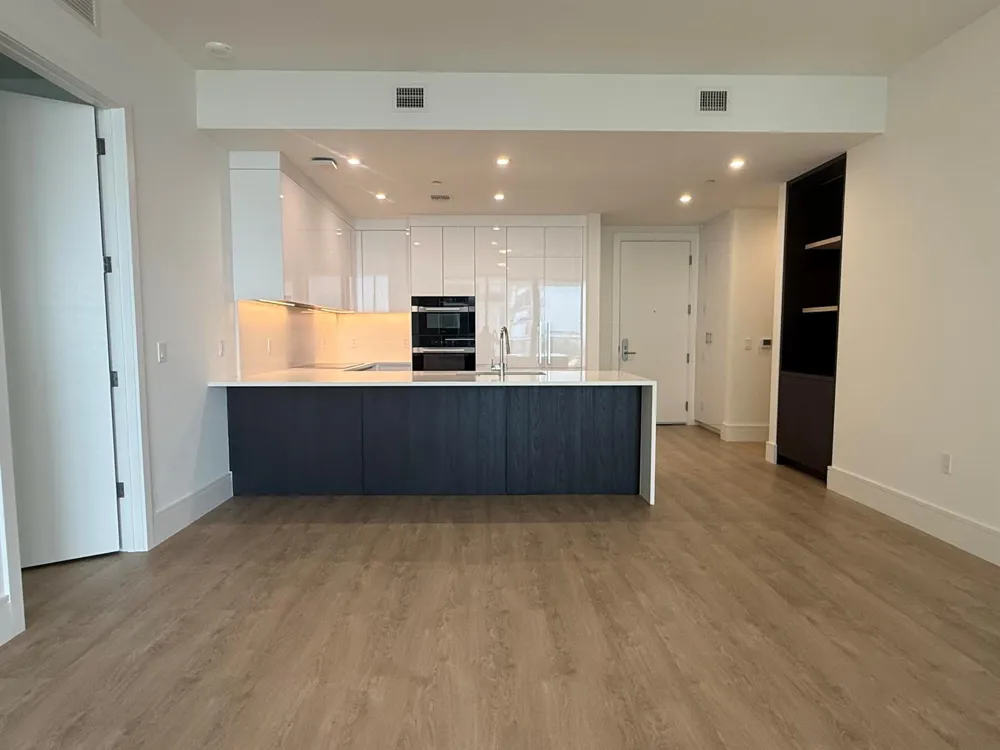 220 Lake Shore Drive #1219 Lake Park, FL 33403