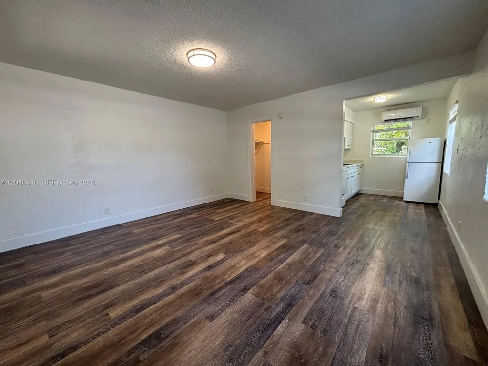 1821 Thomas St #6 Hollywood, FL 33020