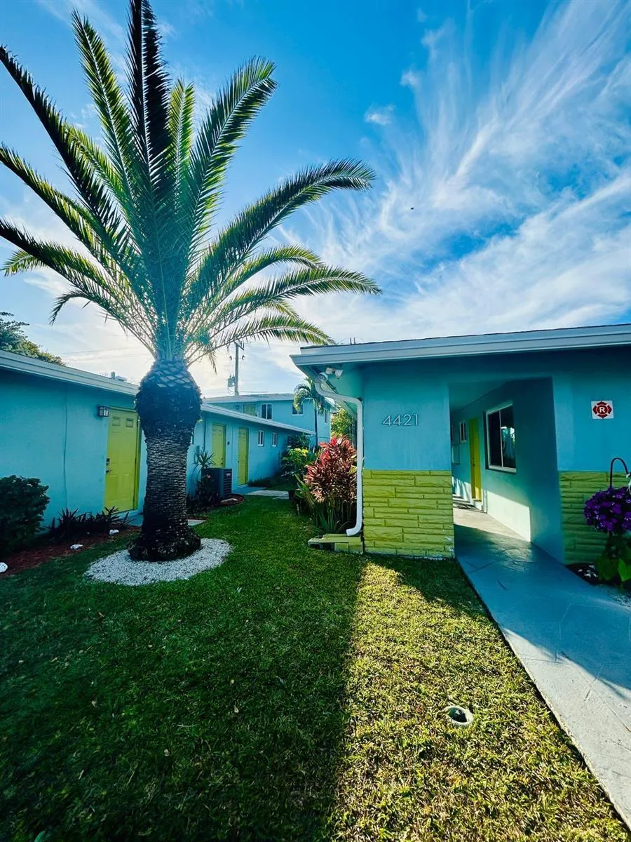 4421 POINCIANA STREET #1 Lauderdale By The Sea, FL 33308