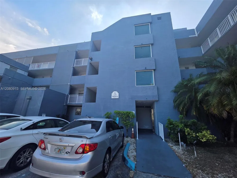 9375 Fontainebleau Blvd #L311 Miami, FL 33172