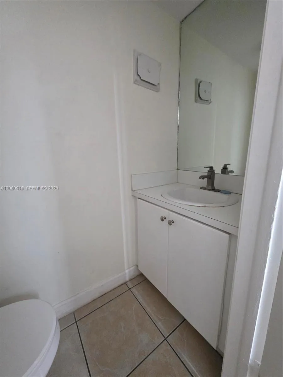 9375 Fontainebleau Blvd #L311 Miami, FL 33172