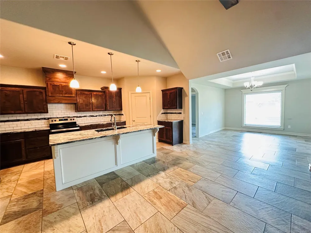 8111 75th EastAvenue Owasso, OK 74055