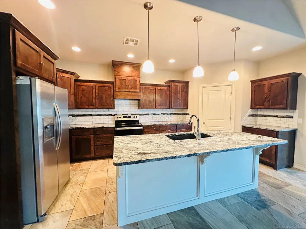 8111 75th EastAvenue Owasso, OK 74055