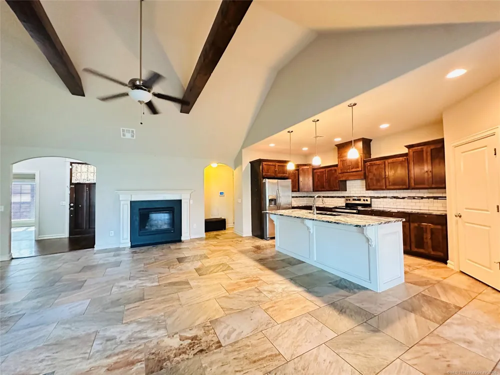 8111 75th EastAvenue Owasso, OK 74055