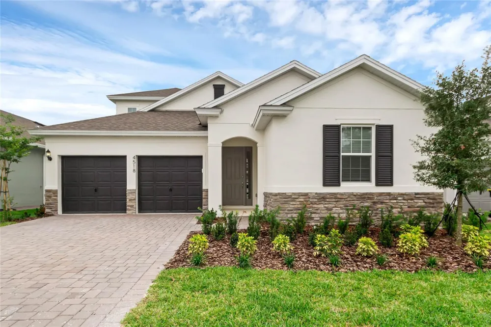 4518 LIONS GATE AVENUE Clermont, FL 34711