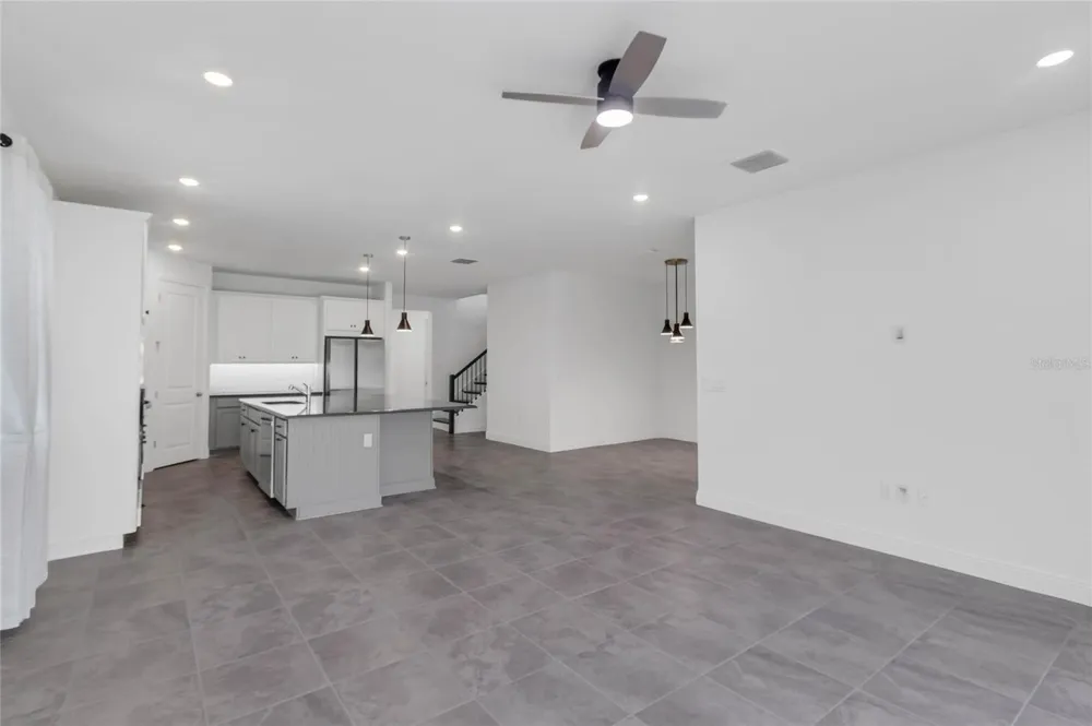 4518 LIONS GATE AVENUE Clermont, FL 34711