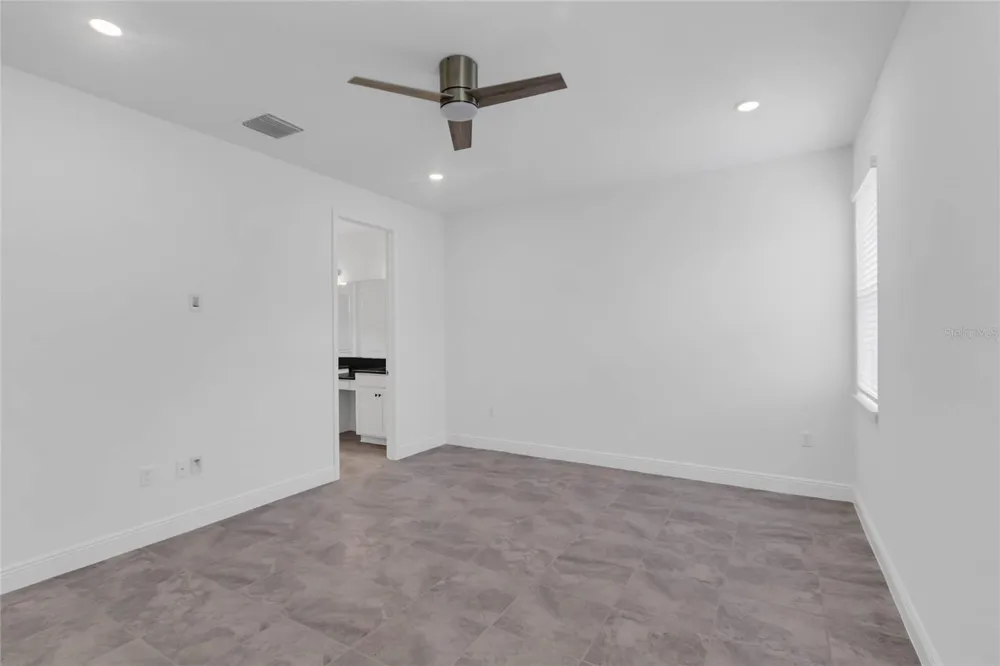 4518 LIONS GATE AVENUE Clermont, FL 34711